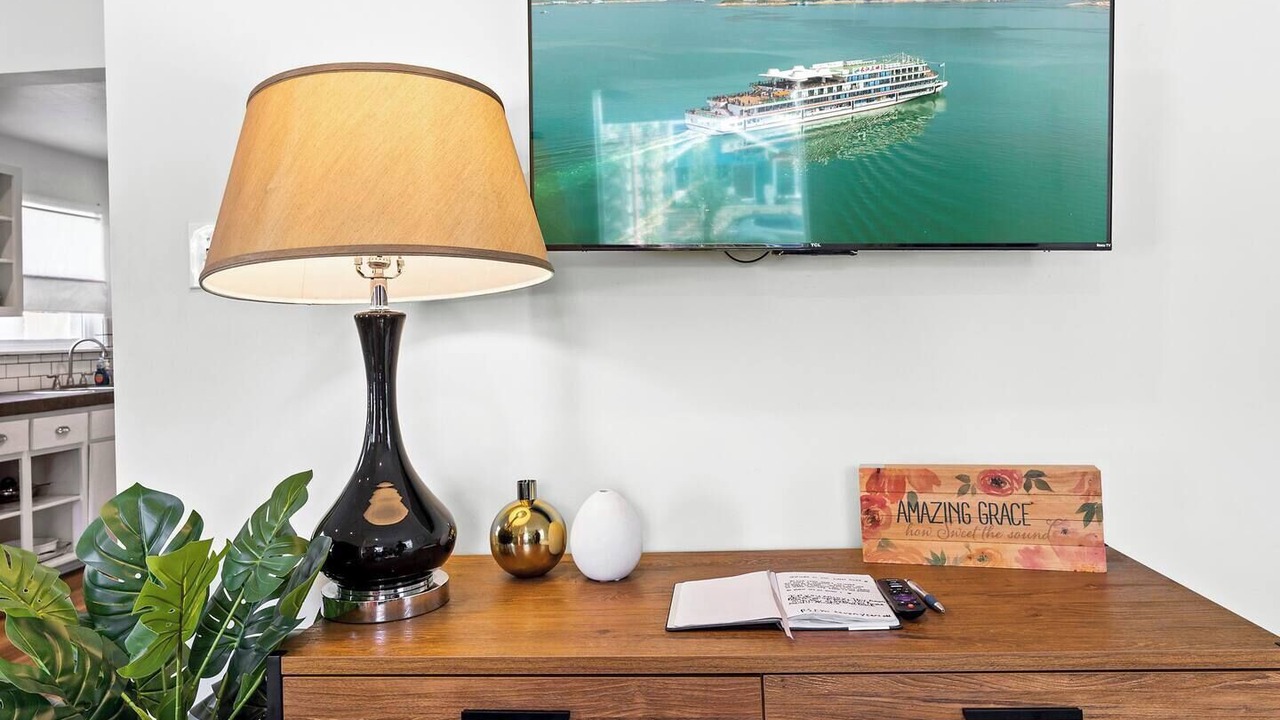 Photo of Bedroom in Holly