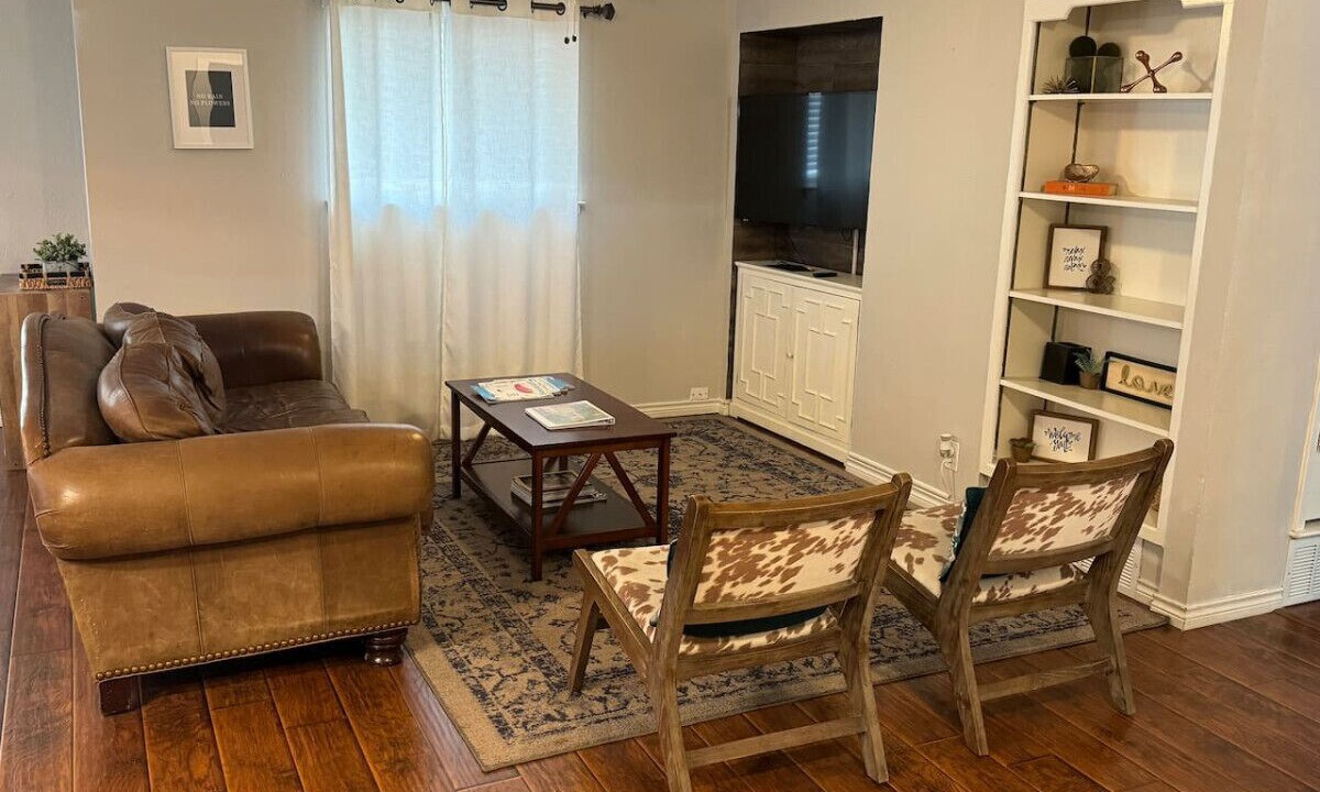 Photo of Livingroom in Arlington