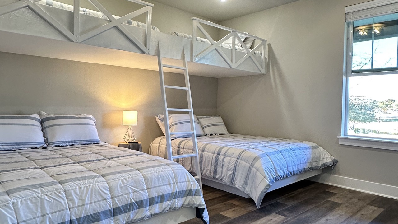 Photo of Bedroom in Graford