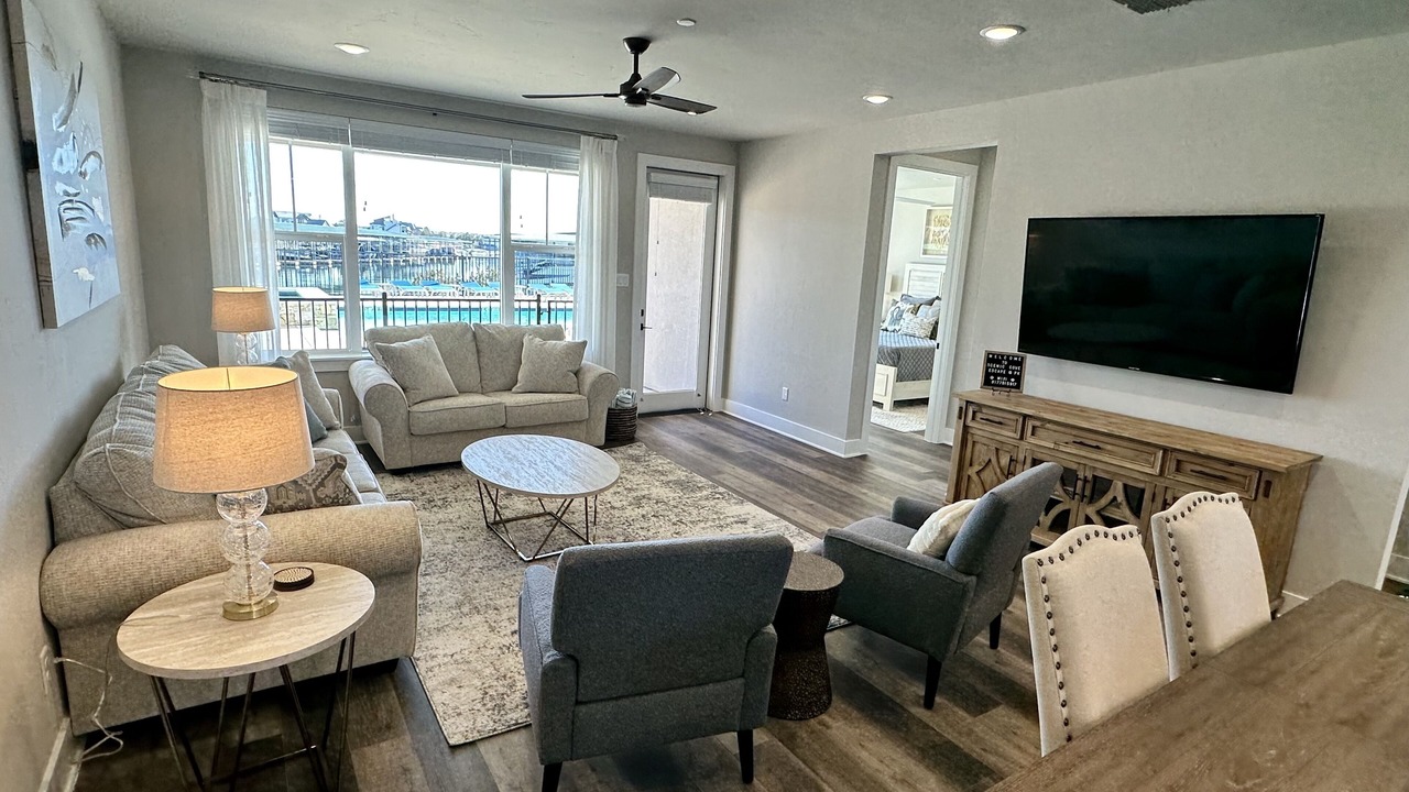 Photo of Livingroom in Graford