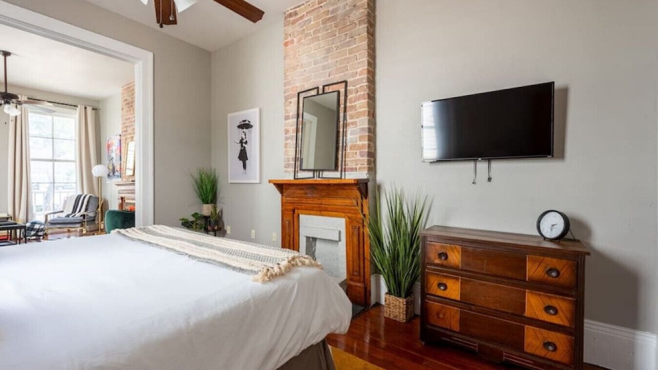 Photo of Bedroom in Mid-City