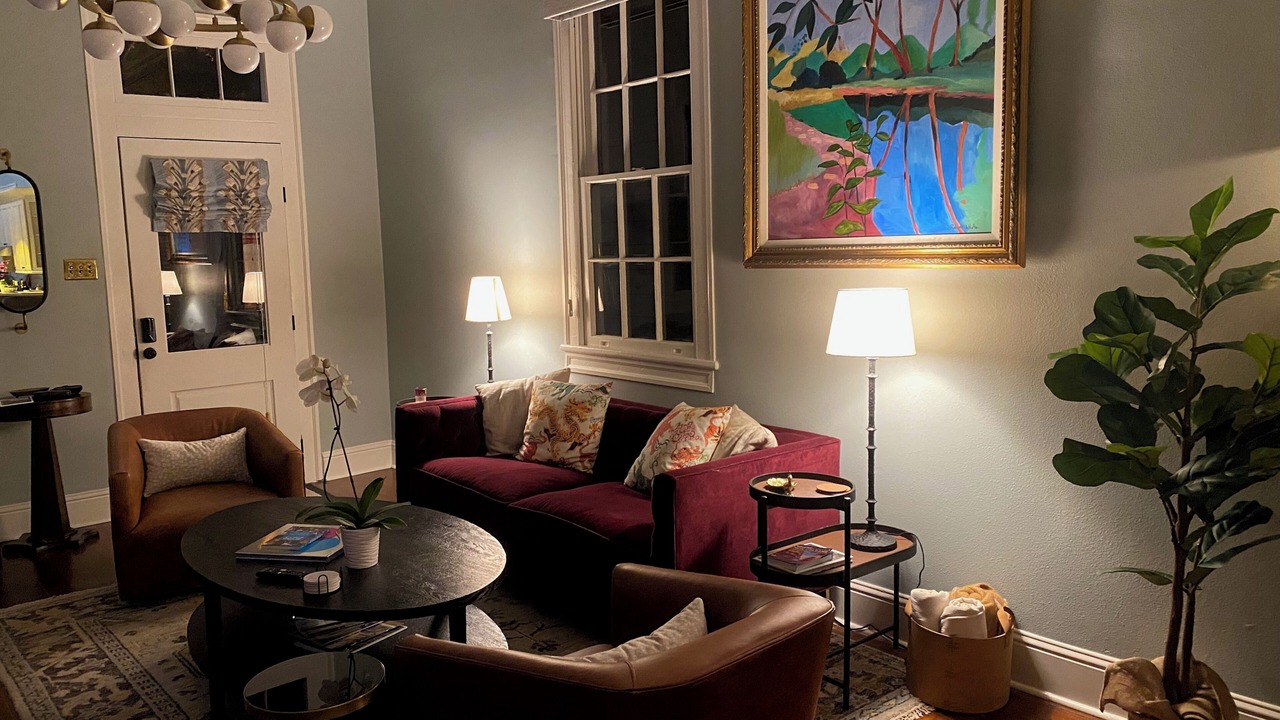 Photo of Livingroom in Lower Garden District