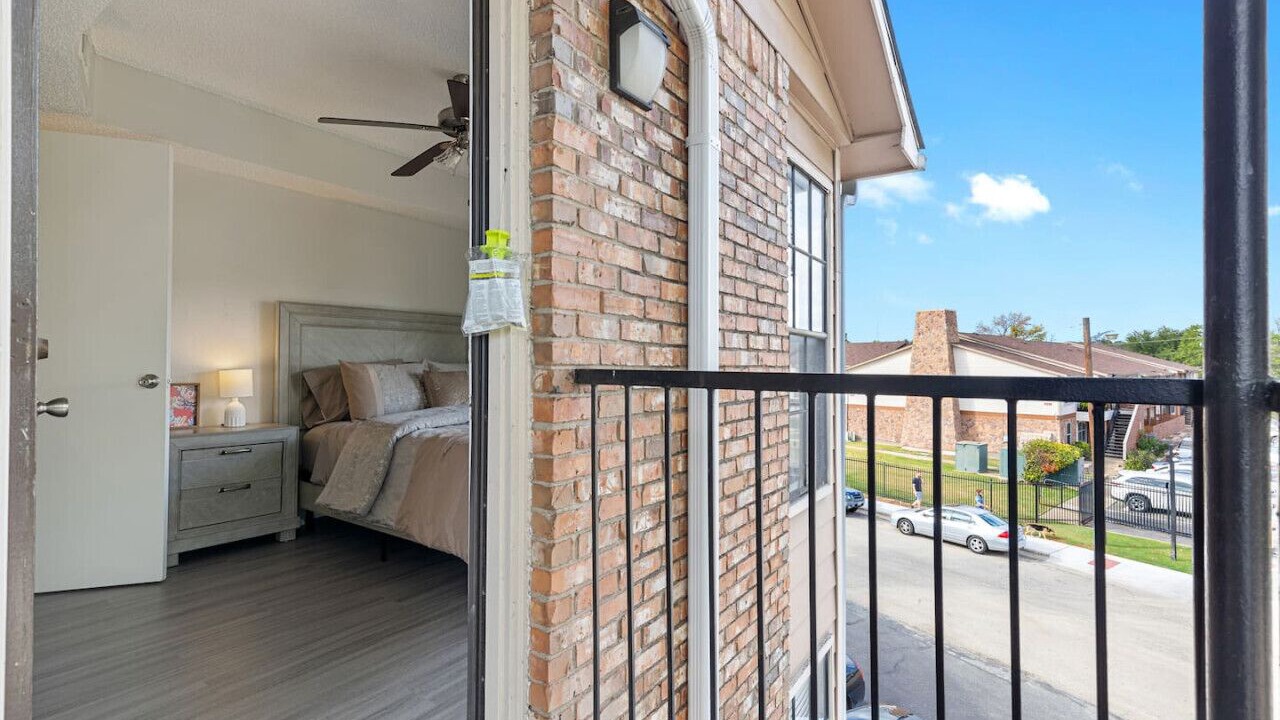 Photo of Patio Balcony in Park Central