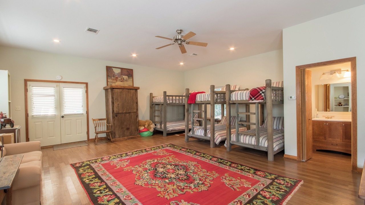 Photo of Bedroom in Hunt