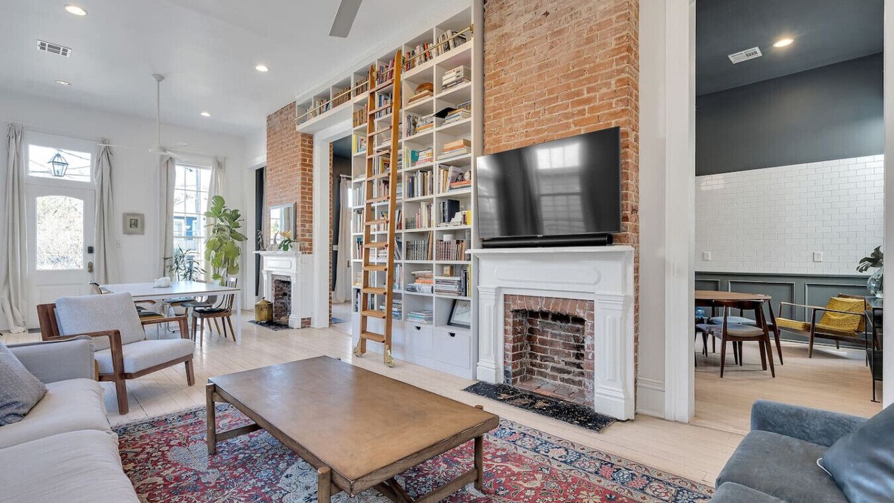 Photo of Livingroom in Lower Garden District