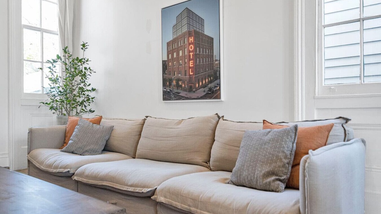 Photo of Livingroom in Lower Garden District