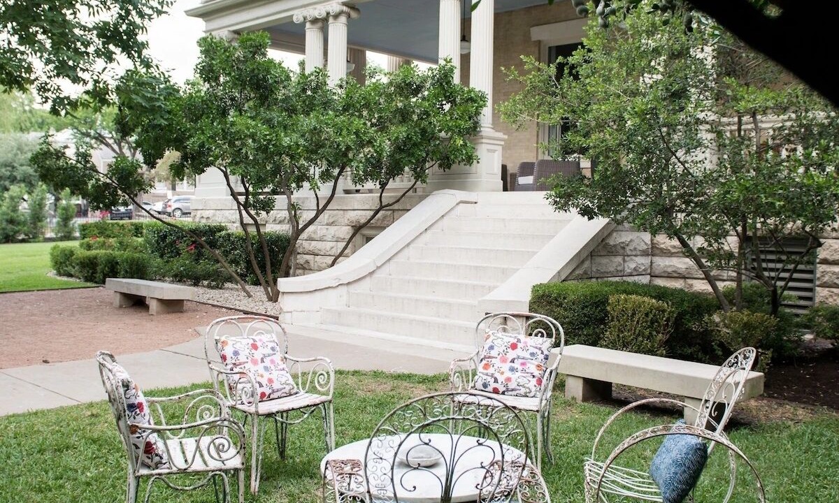 Photo of Patio Balcony in West Campus