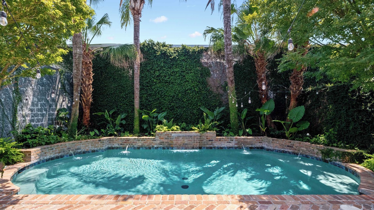 Photo of Outdoor in Lower Garden District