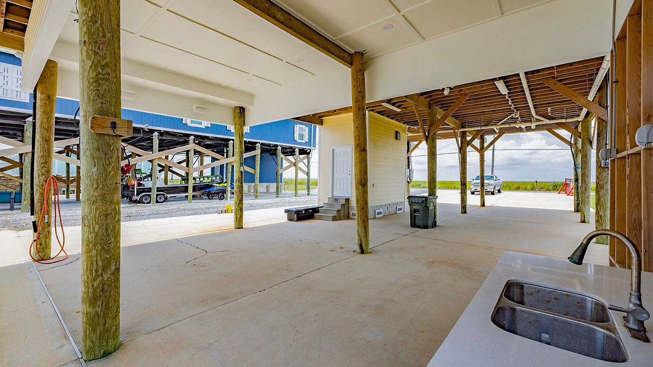 Photo of Outdoor in Chauvin