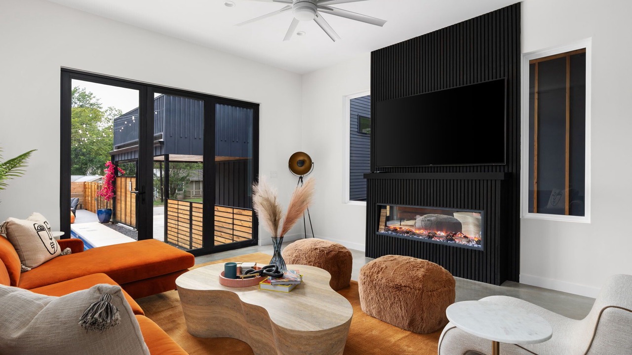 Photo of Livingroom in Chestnut
