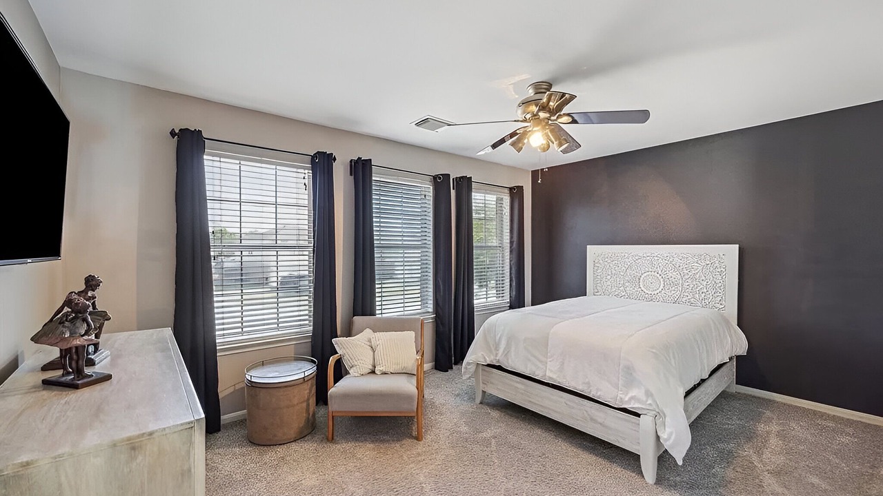 Photo of Bedroom in Kingwood