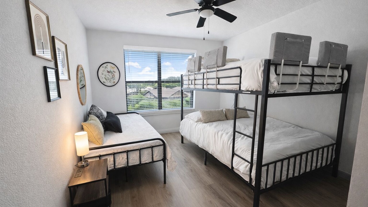 Photo of Bedroom in Highland Lake Estates