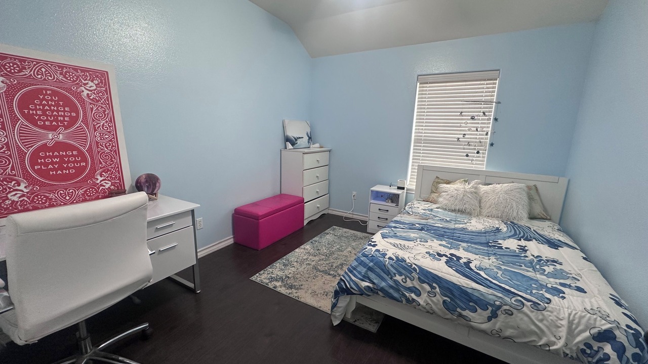 Photo of Bedroom in South Side