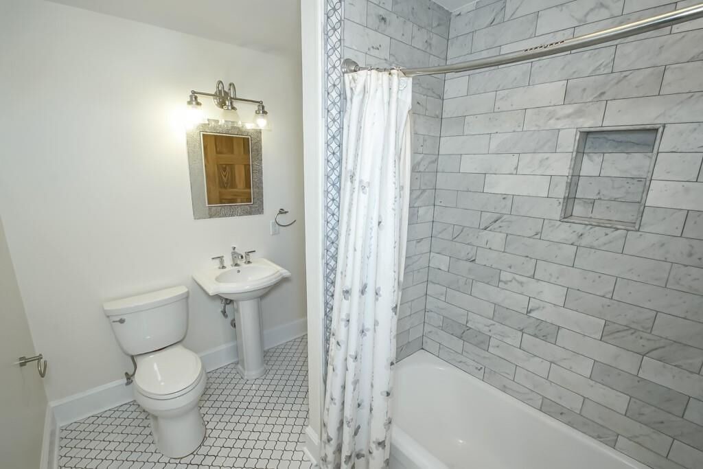 Photo of Bathroom in Audubon