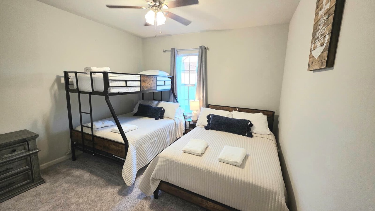 Photo of Bedroom in Highlands - Perkins