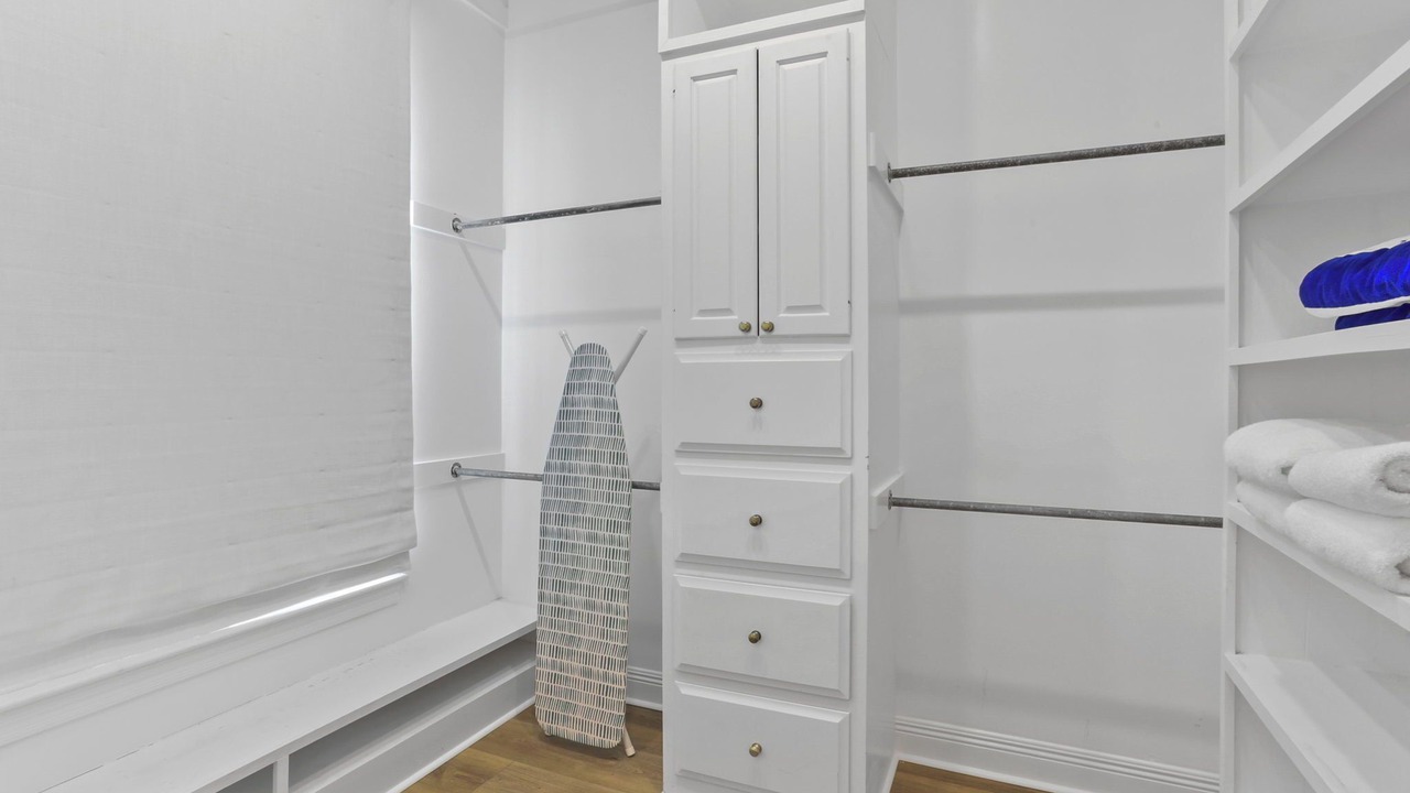 Photo of Bathroom in Oscar