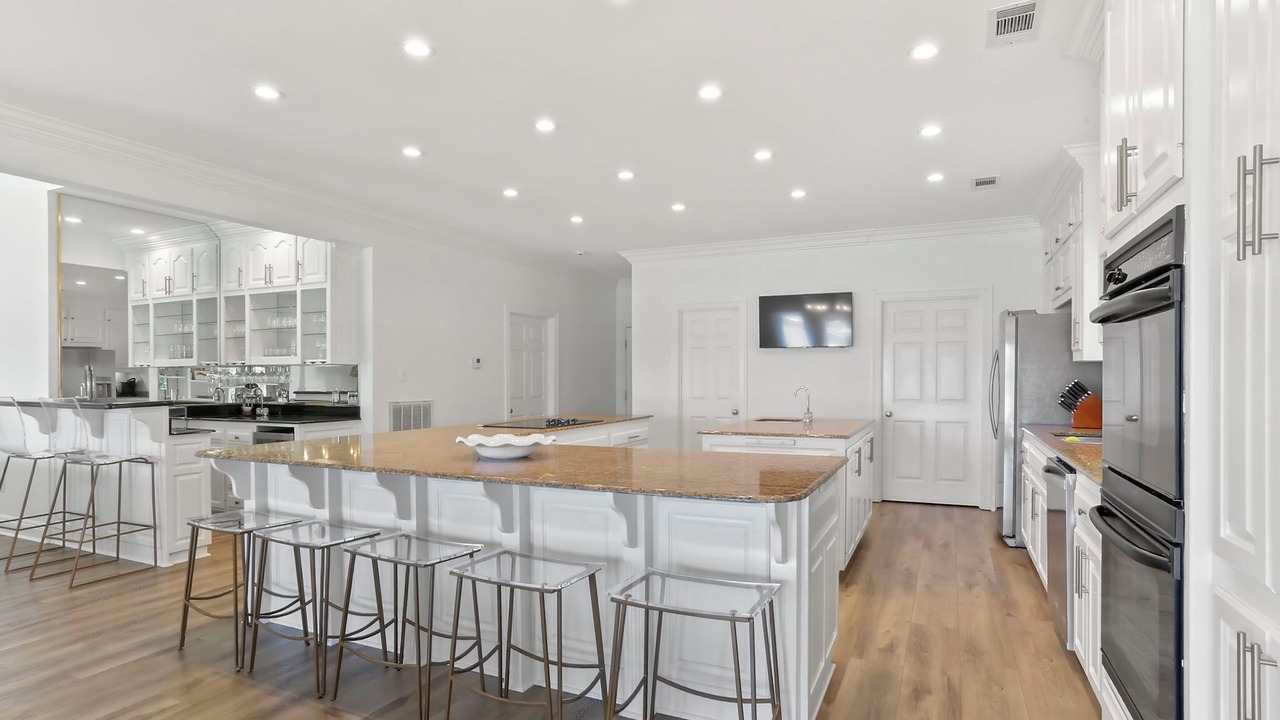 Photo of Kitchen in Oscar