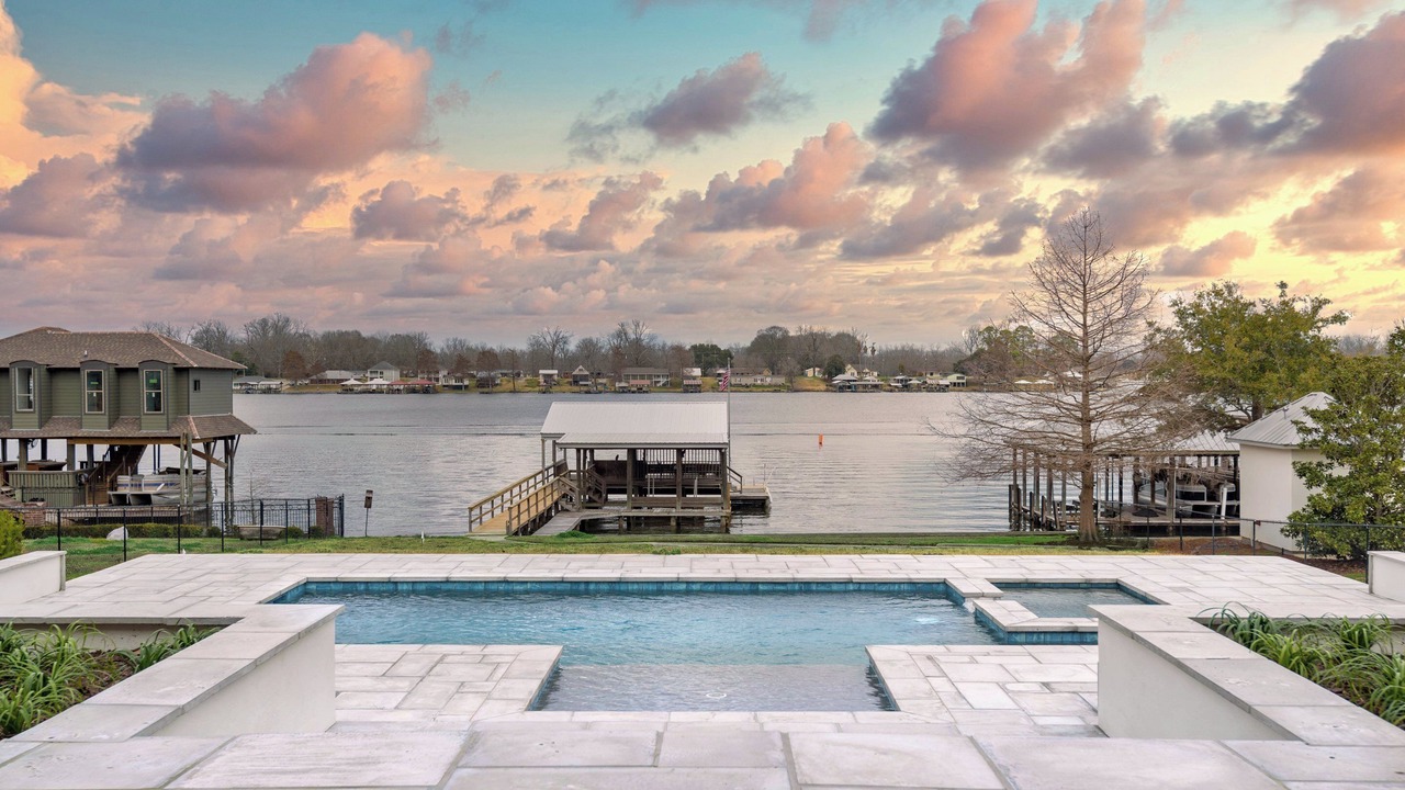 Photo of Outdoor in Oscar