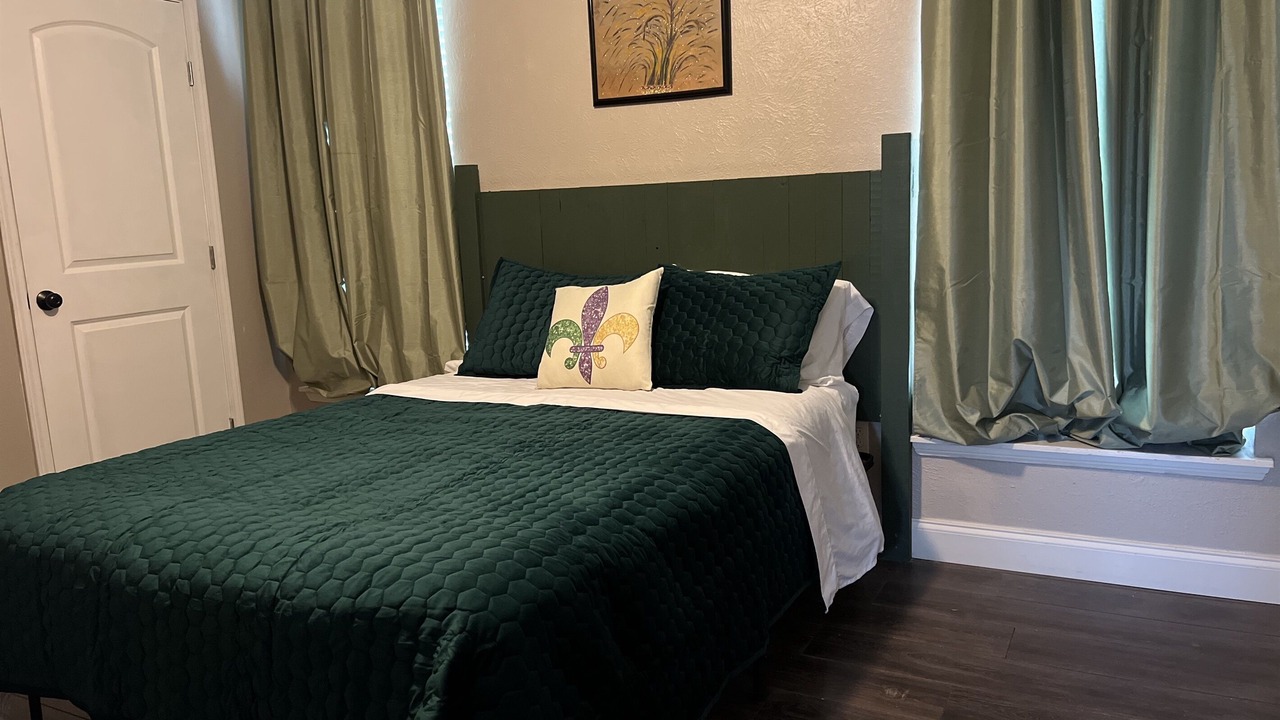 Photo of Bedroom in Old Aurora