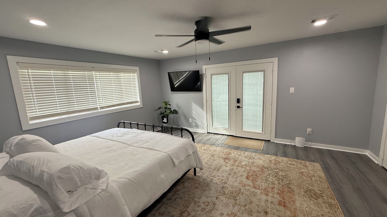 Photo of Bedroom in League City