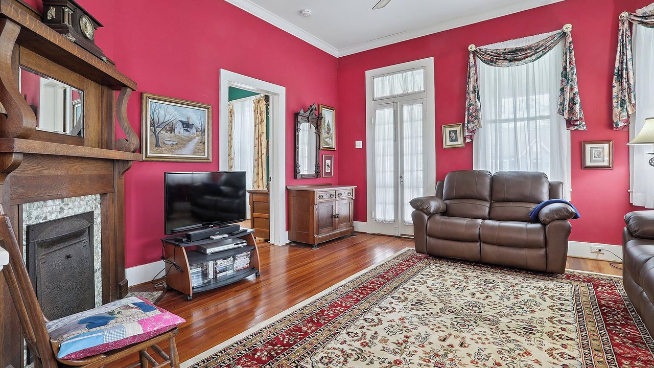 Photo of Livingroom in New Roads