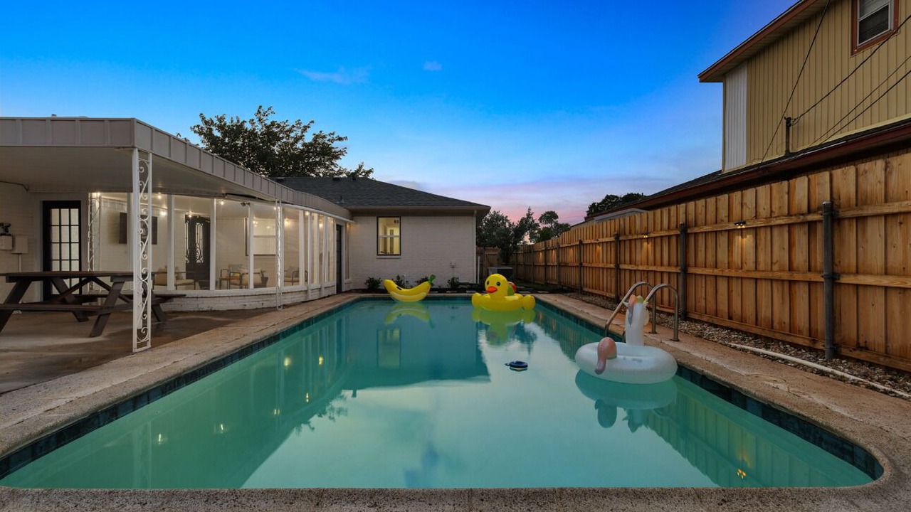 Photo of Outdoor in Buckner Terrace - Everglade Park