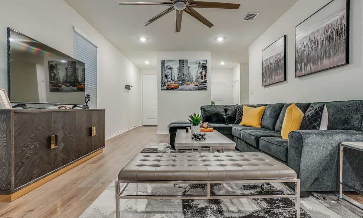 Photo of Livingroom in Wetmore
