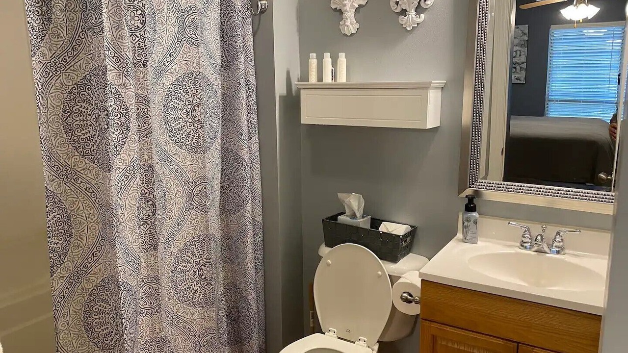 Photo of Bathroom in Maurepas
