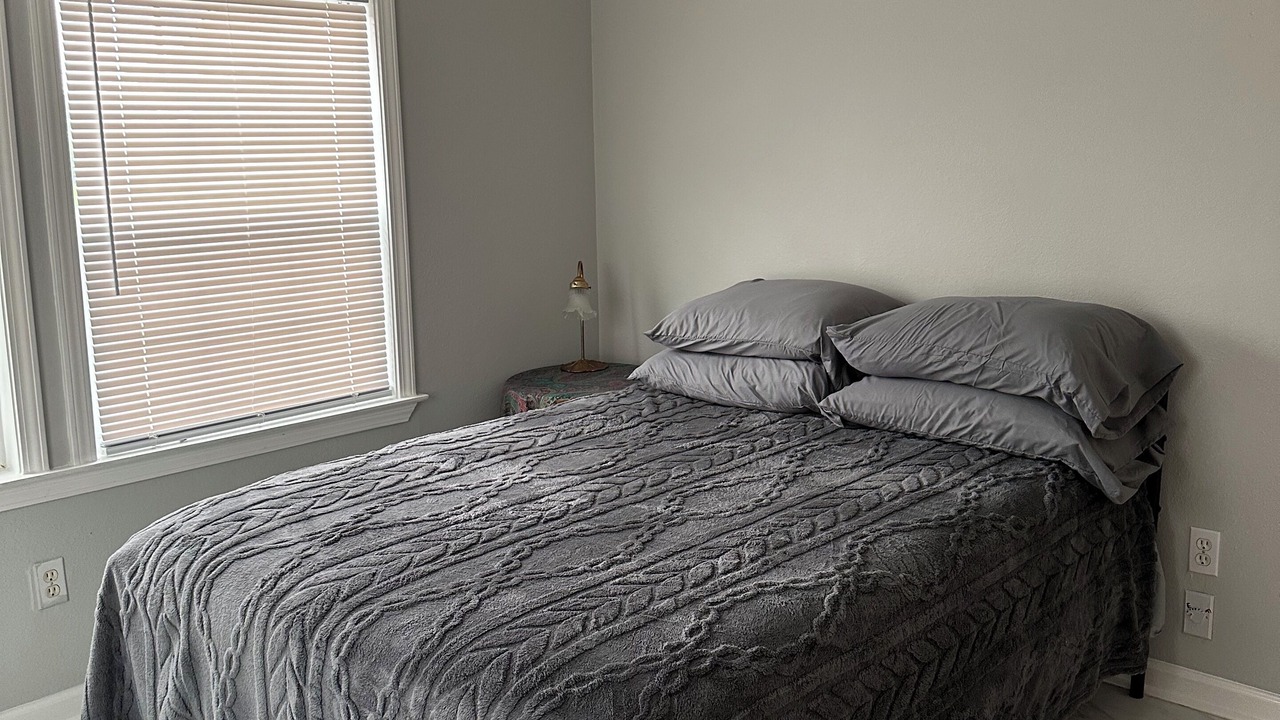 Photo of Bedroom in Jean Lafitte
