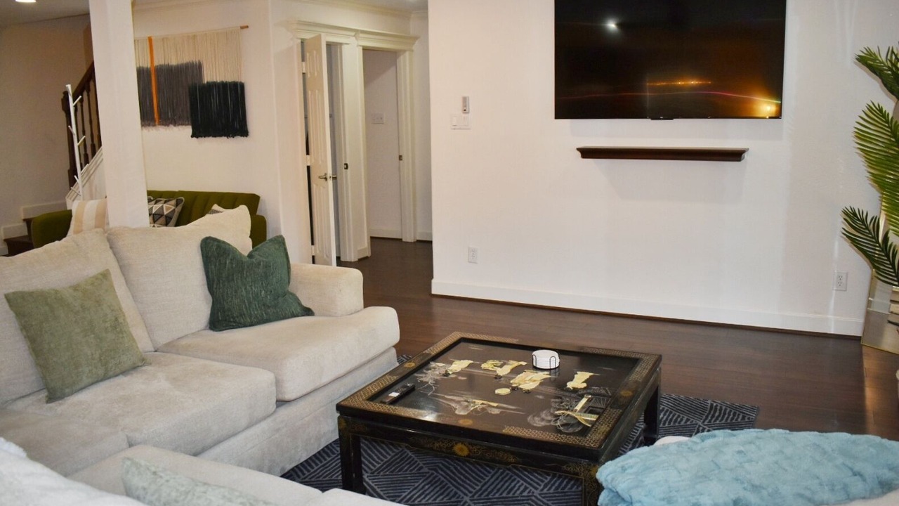 Photo of Livingroom in Westbury