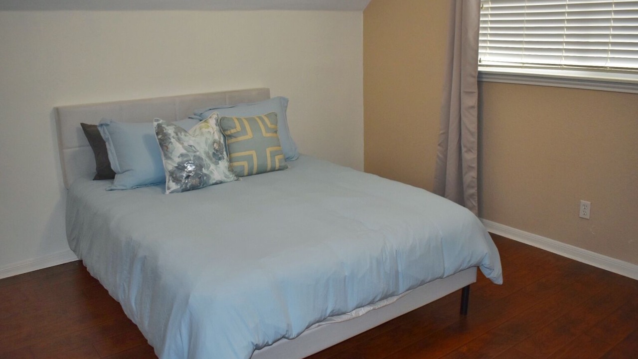 Photo of Bedroom in Westbury