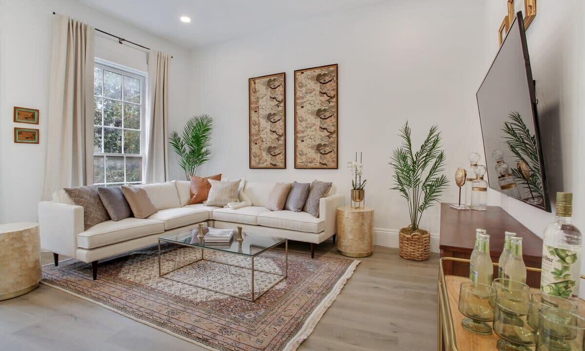 Photo of Livingroom in Central Business District