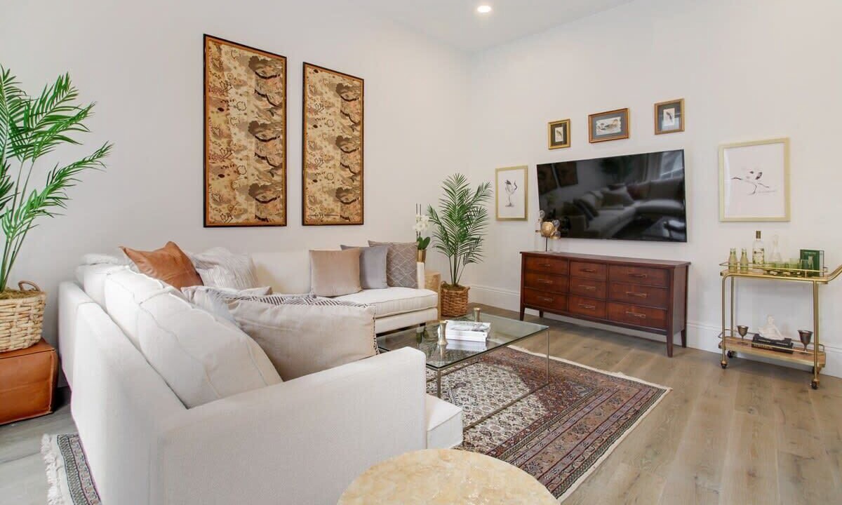 Photo of Livingroom in Central Business District