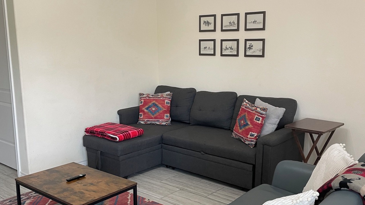Photo of Livingroom in Lindale