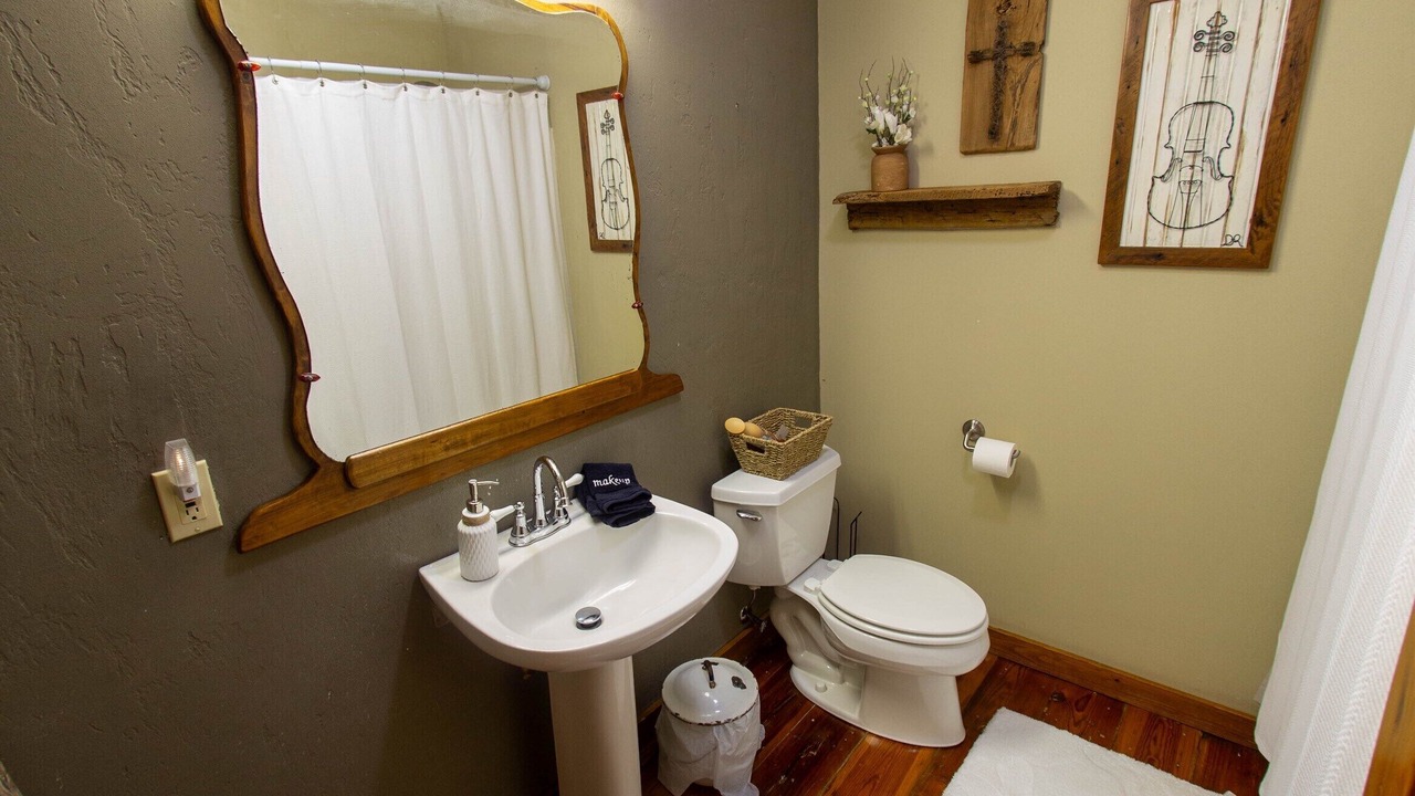 Photo of Bathroom in Breaux Bridge