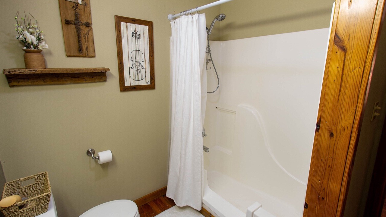Photo of Bathroom in Breaux Bridge