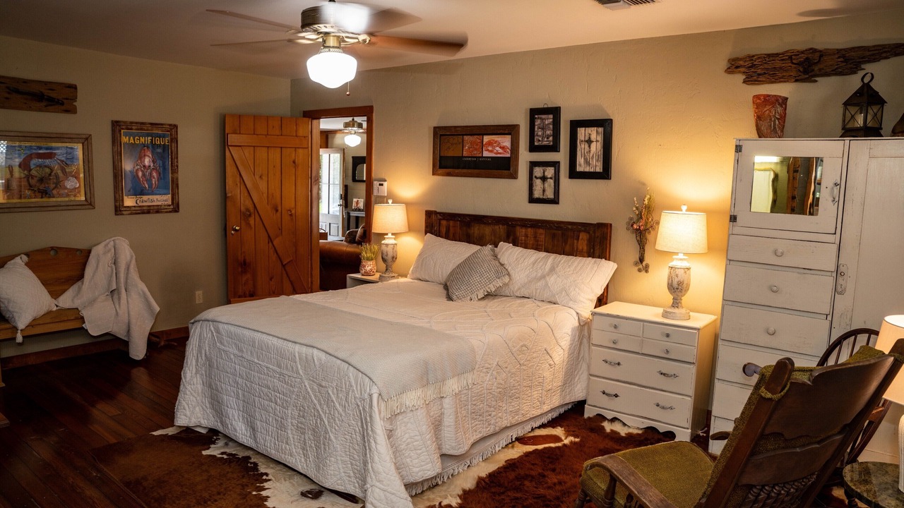 Photo of Bedroom in Breaux Bridge