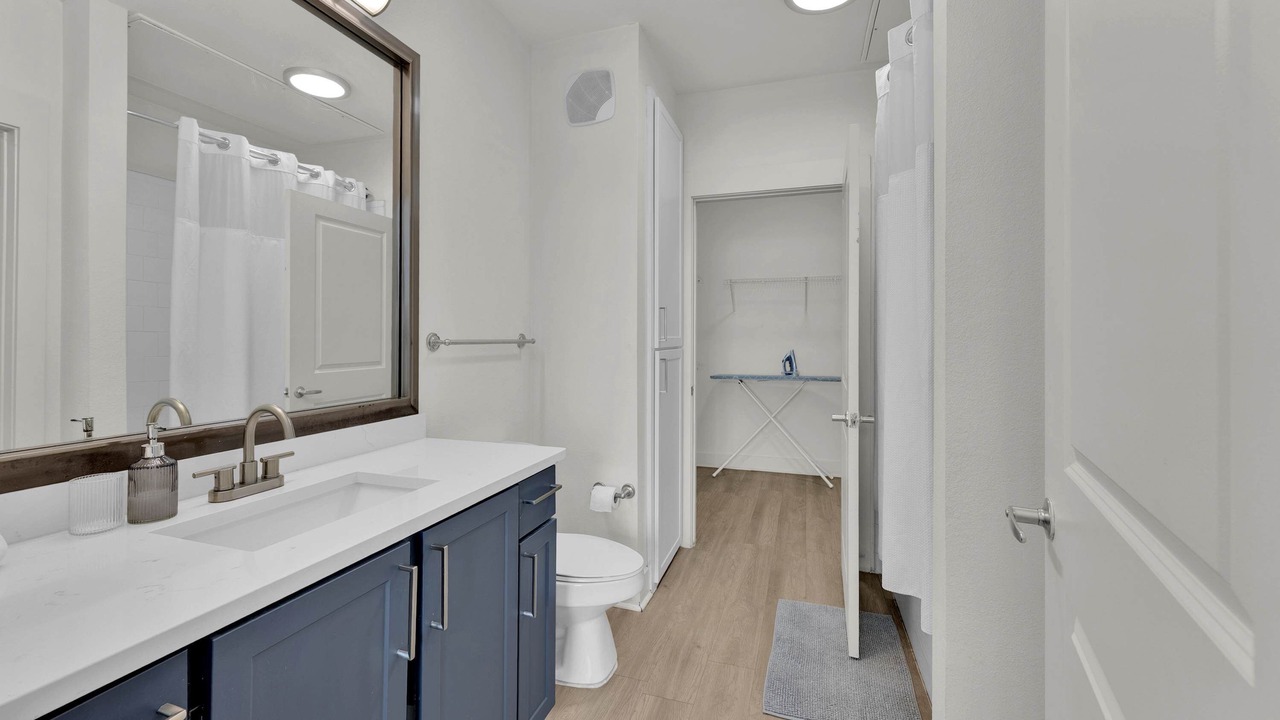 Photo of Bathroom in Deep Ellum