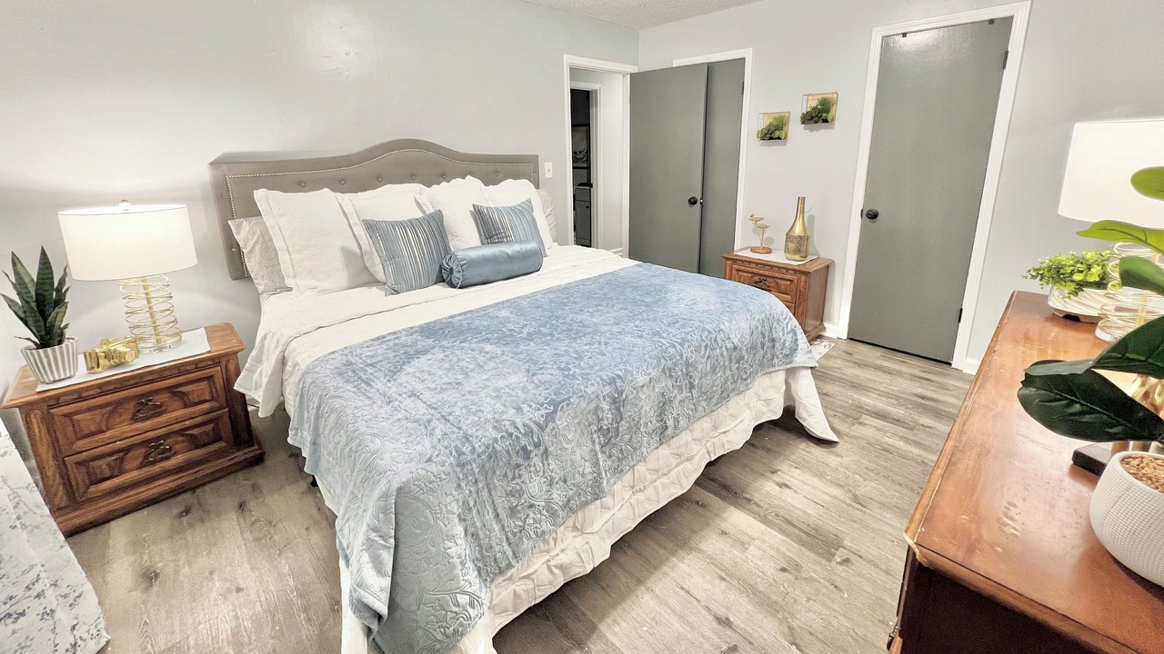 Photo of Bedroom in Alexandria