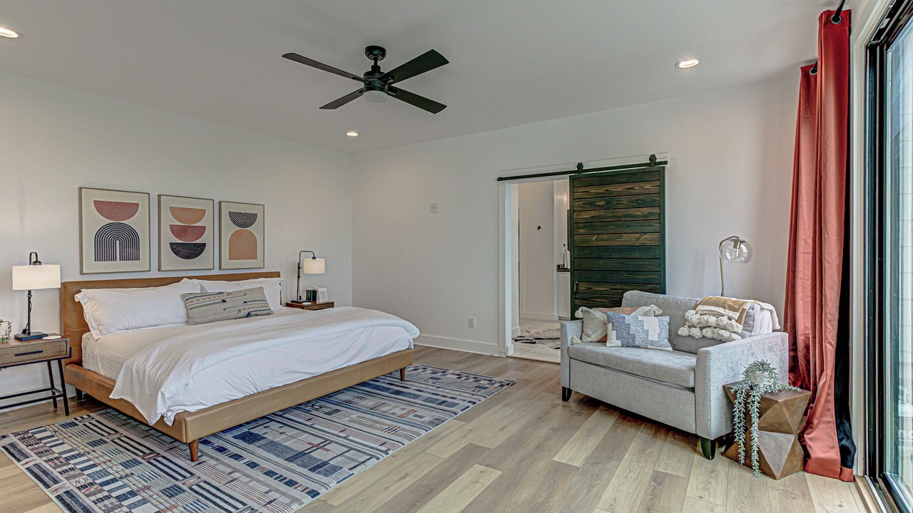 Photo of Bedroom in Point Venture