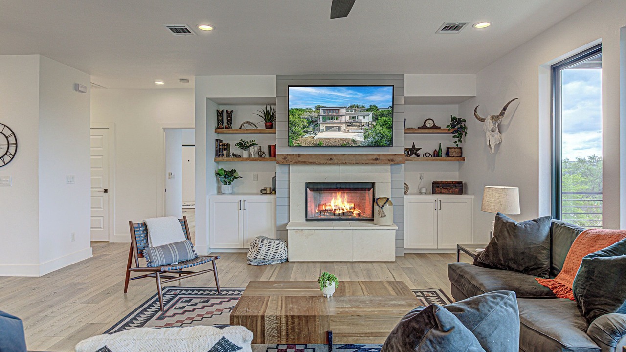 Photo of Livingroom in Point Venture