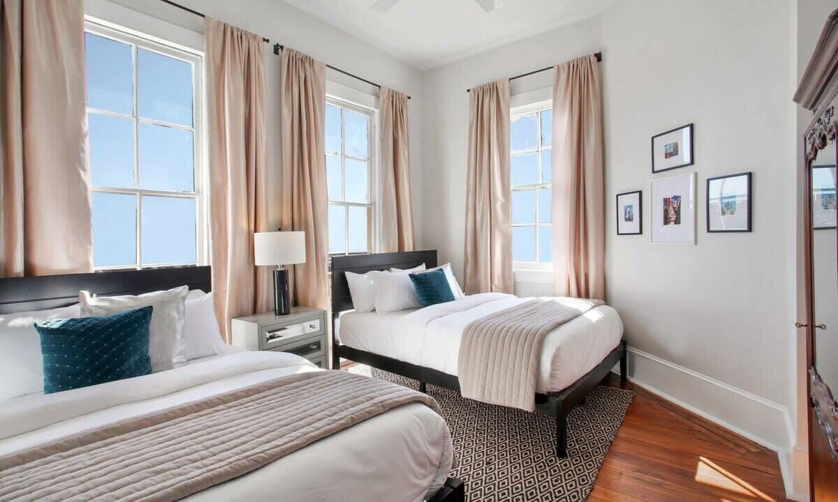 Photo of Bedroom in Uptown Historic District