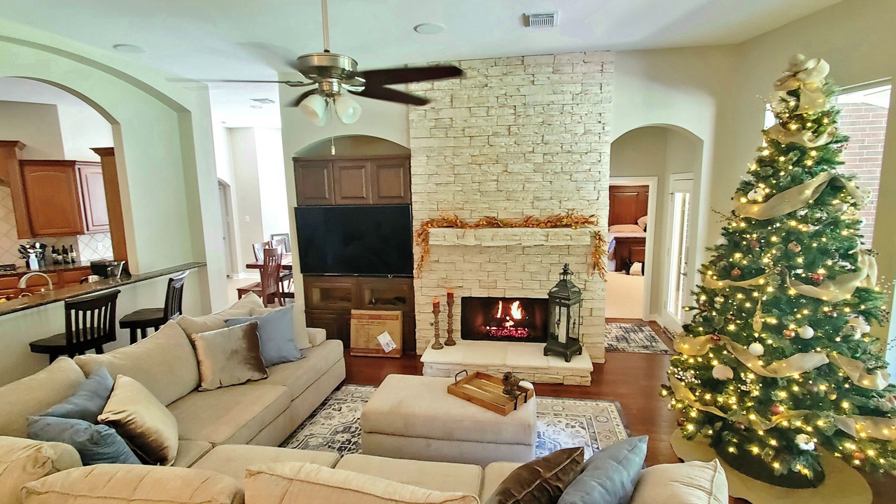 Photo of Livingroom in Cypress