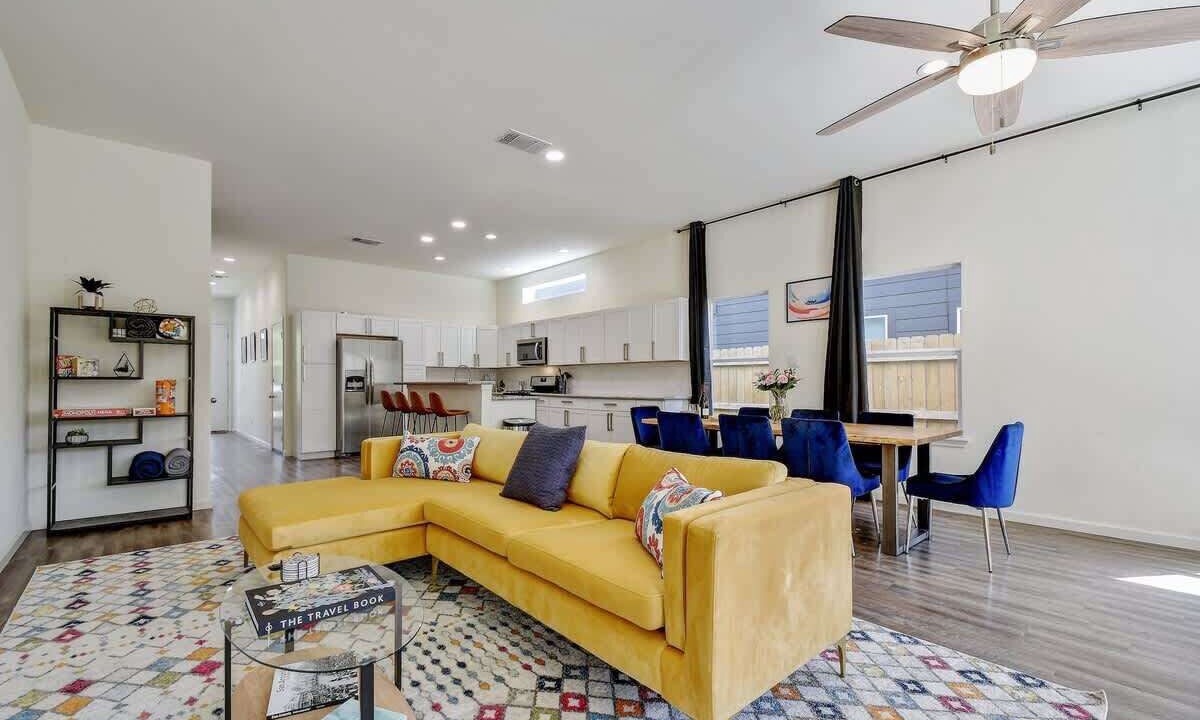 Photo of Livingroom in Denver Heights