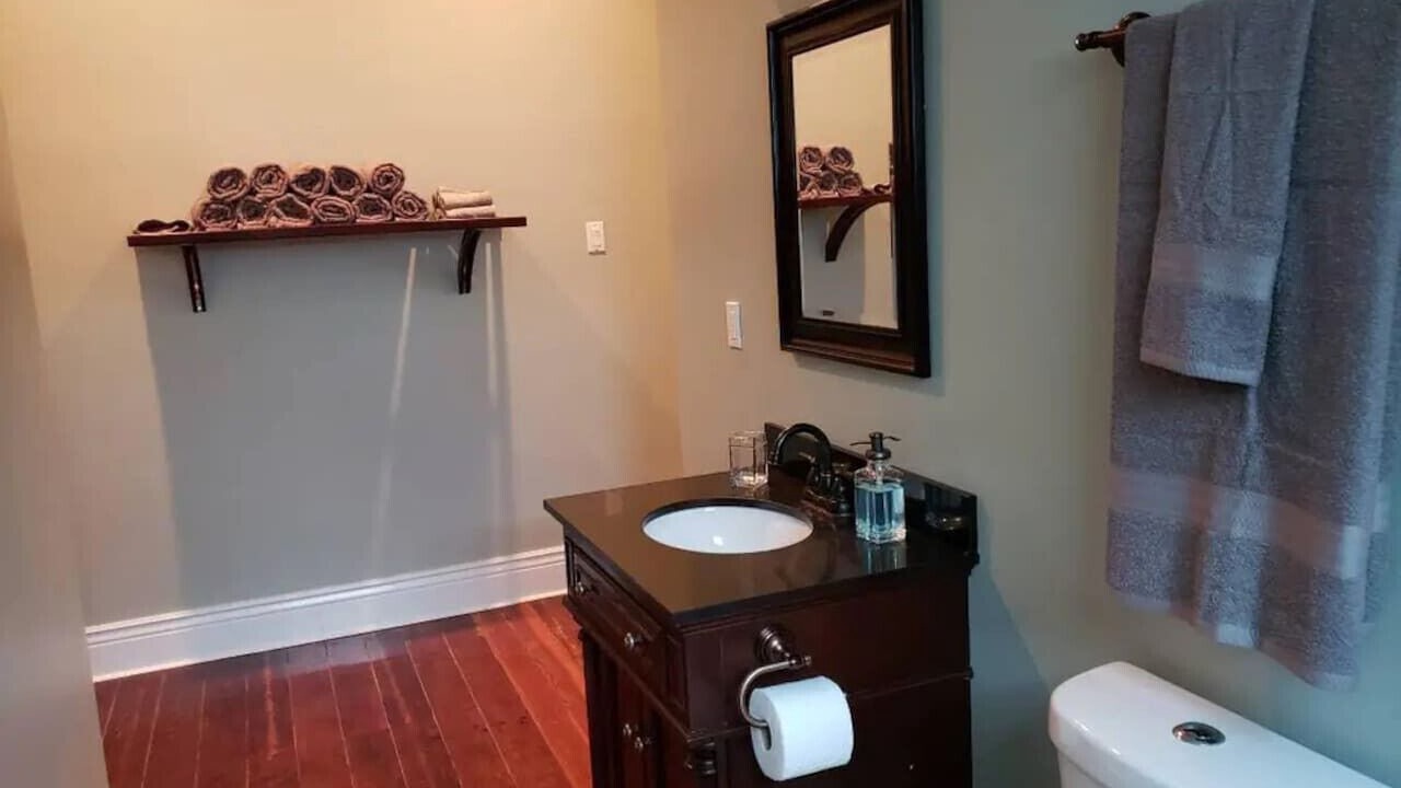 Photo of Bathroom in Algiers Point