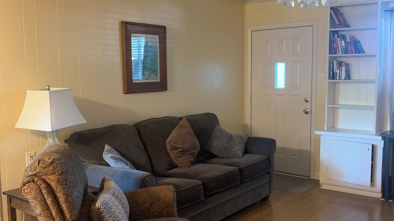 Photo of Livingroom in Gonzales