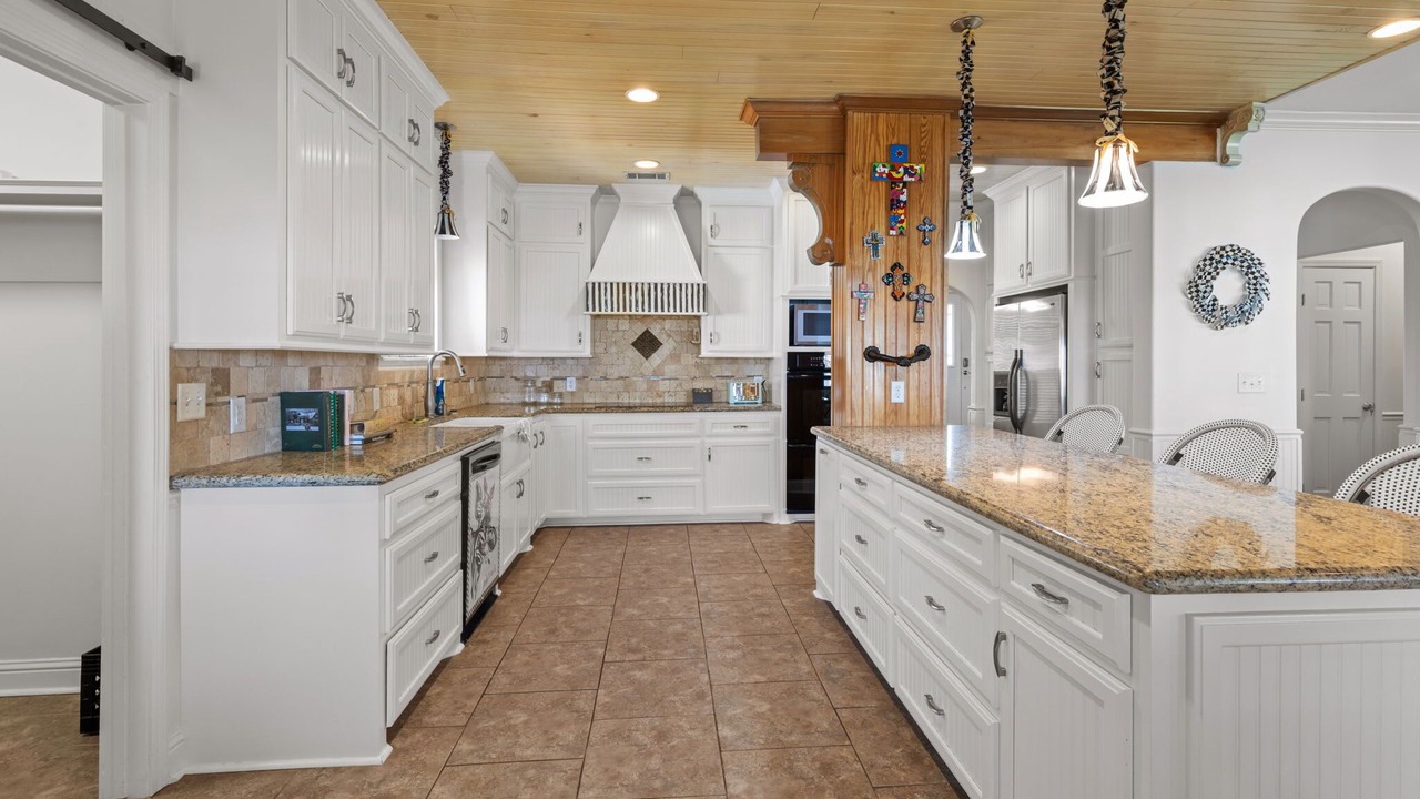 Photo of Kitchen in Sulphur