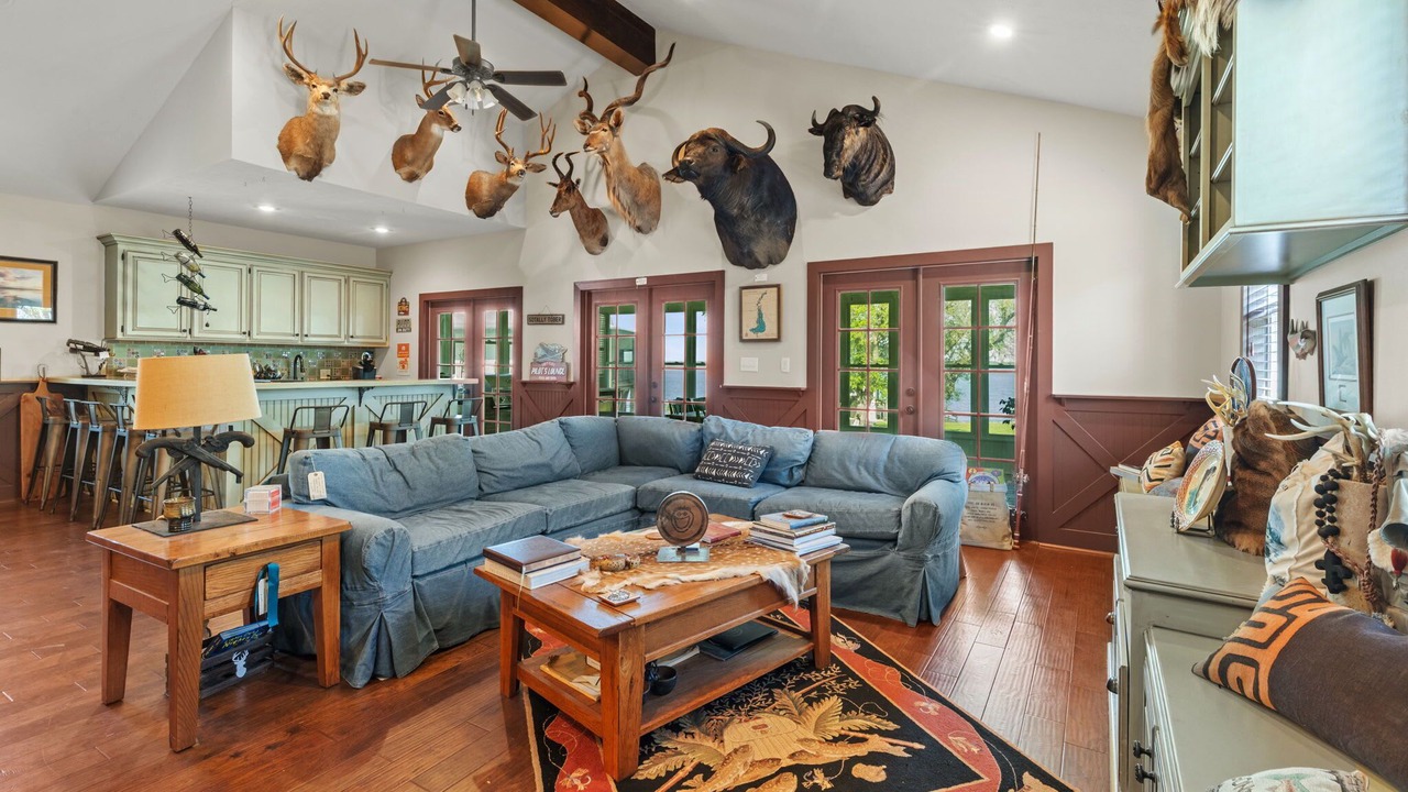 Photo of Livingroom in Sulphur