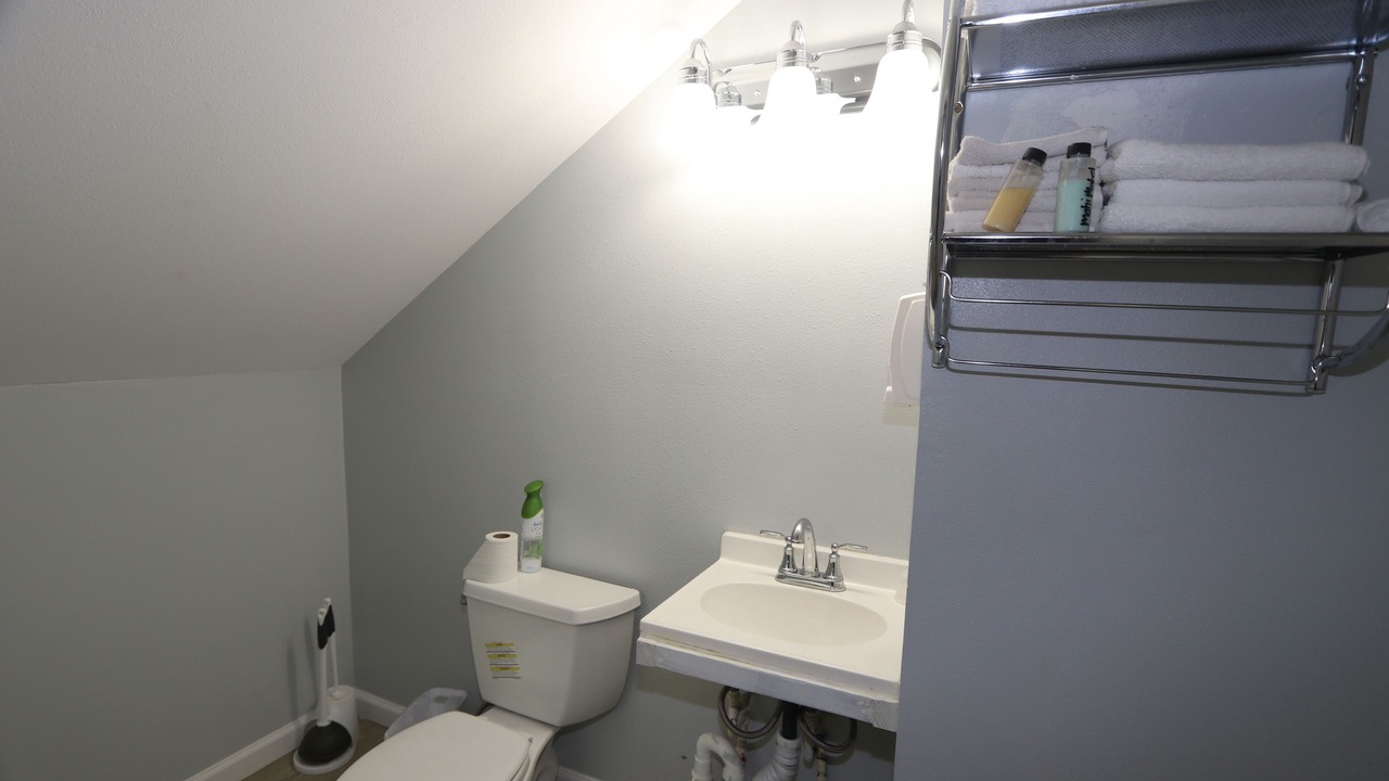 Photo of Bathroom in Golden Meadow