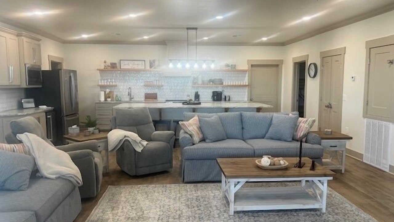 Photo of Livingroom in Golden Meadow